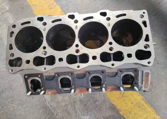 มือ 2 4le2 ISUZU Engine Block ดีเซลสำหรับรถขุด Sk75-8 Water Cooling 8980894851